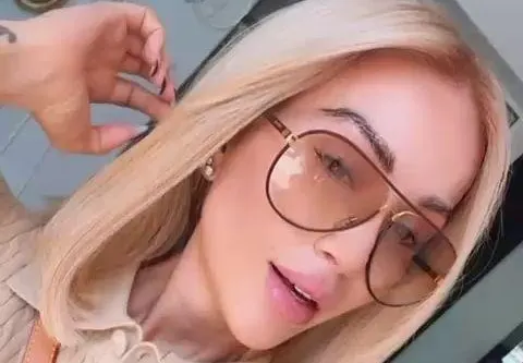 Какво стана с косата на Енджи Касабие?
