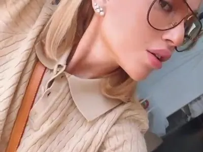 Какво стана с косата на Енджи Касабие?