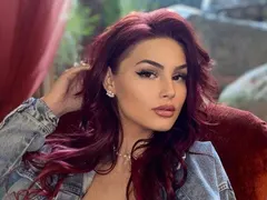 Класика от Разлог: Ергенка позира с туршия