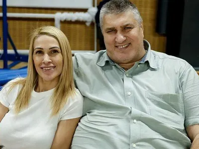 ЛЕГЕНДАТА Любо Ганев празнува 60 г. със скромен юбилей