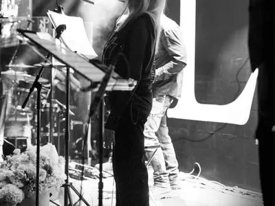 Лили Иванова събра над 500 души в столичен клуб с впечатляващо шоу