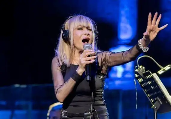 Шок! Лили Иванова иска 100 000 лева за концерт в Стара Загора!