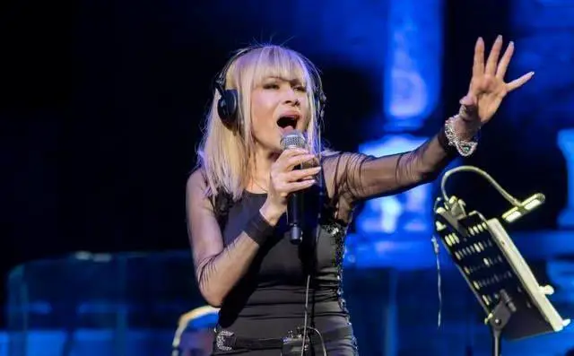 Шок! Лили Иванова иска 100 000 лева за концерт в Стара Загора!