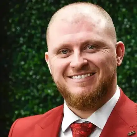 Любовният живот на Даниел Бачорски: Скандални обрати и тайни!