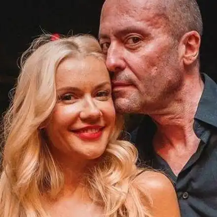 Шок! Мария Игнатова подчинява Нойзи: Секс и алкохол под контрол!