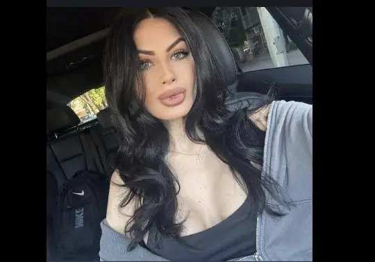 Мис България си пуска ток по тялото (СНИМКИ)