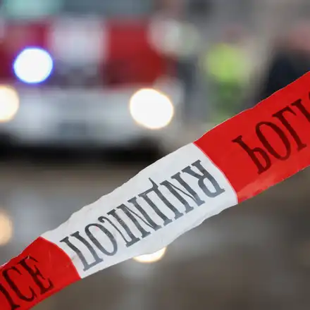 Шок в Бургас: Млад мъж застреля семейството си и запали къщата!