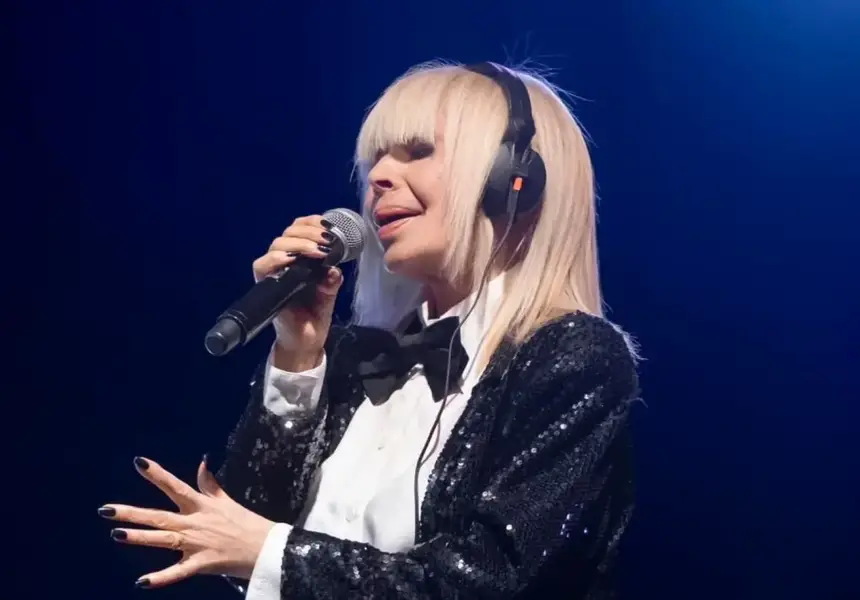 Лили Иванова в скандал: Държавни пари за турне?!