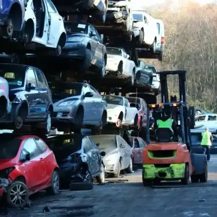 Не купувайте части от тази автоморга - от крадени коли са