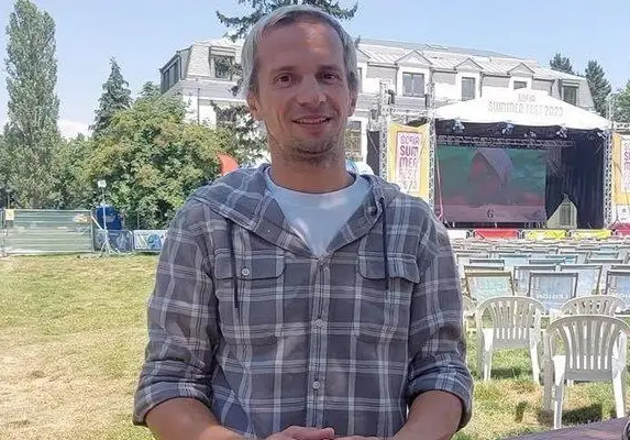 Не може да бъде! Део чукна 50!