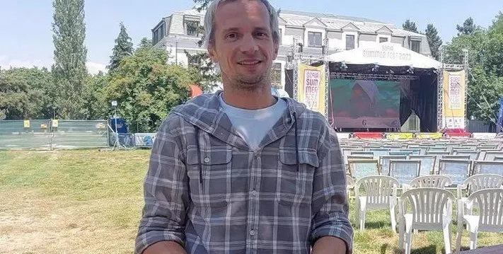Не може да бъде! Део чукна 50!