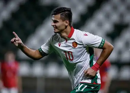 Шокиращи факти за Никола Илиев и неговата красавица Анна!