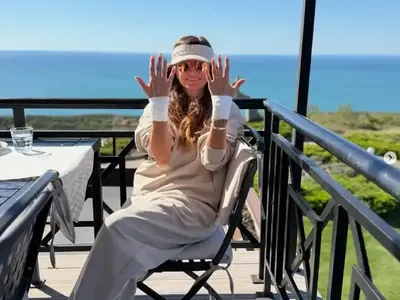 Нина Николина шокира с бинтовани ръце – какво се случи?