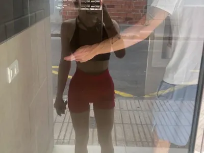 Шокираща двойка? Крисия и Никола Цолов в Испания!