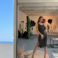 Скандал! Софи Маринкова шокира с горещи снимки от плажа