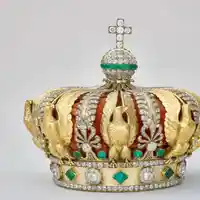 Обирът на века в Лувъра е извършен за 7 минути, търсят се 8 безценни бижута