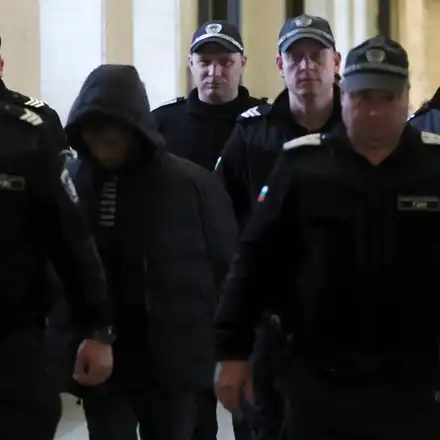 Шок! Линейка в съдебната зала за 15-годишен убиец от София!
