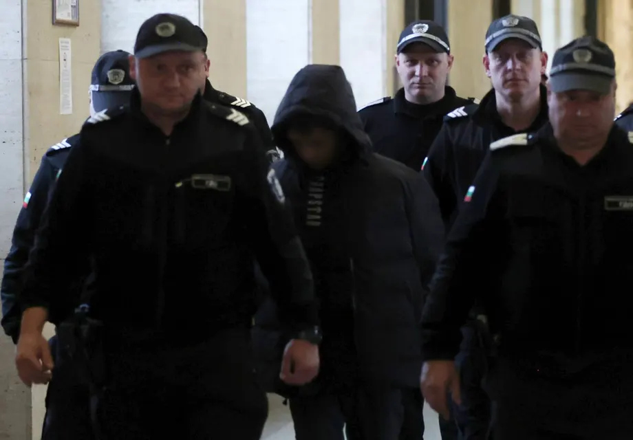 Шок! Линейка в съдебната зала за 15-годишен убиец от София!