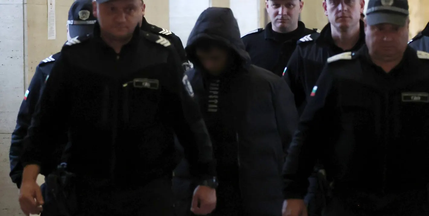 Шок! Линейка в съдебната зала за 15-годишен убиец от София!