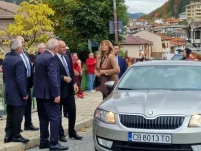 Скандалът с BMW-то на Десислава Радева разтърси България!