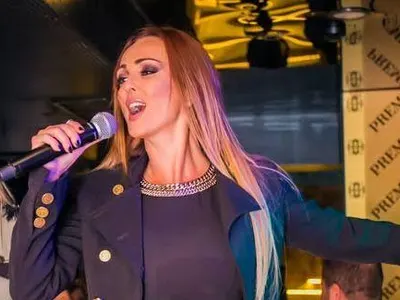 Глория шокира с елегантен отказ след скандал в клуб "Театро"!