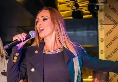 Глория шокира с елегантен отказ след скандал в клуб "Театро"!