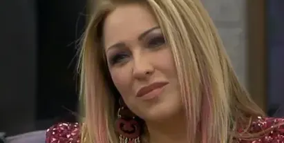 Рени се срина! На 56 г., а вече за нищо не става – ни за пеене, ни за секс. Това е краят!