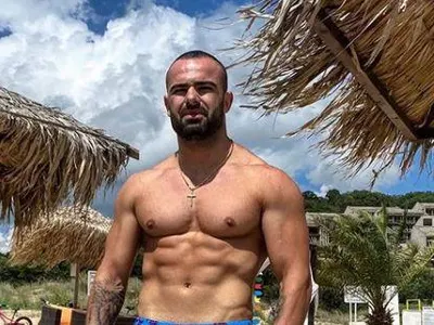 Ричард Величков  иска 100 бона  от „Ергенът”