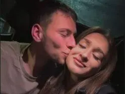 Секси Симона вдъхновява Мартин Георгиев за мача с Испания!