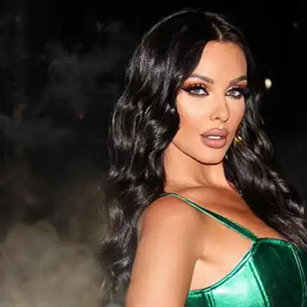 Щерката на Глория чукна 29, крие нов любовник (Снимки)