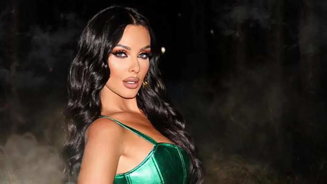 Щерката на Глория чукна 29, крие нов любовник (Снимки)