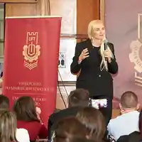 Силвена Роу стана професор без висше образование – шок за всички!