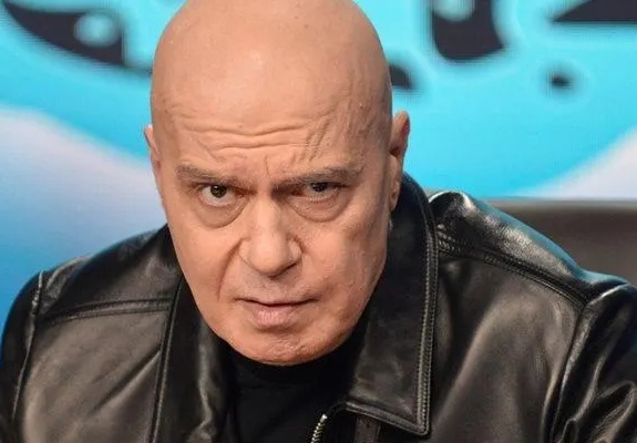 Слави с брониран „Мерцедес” за 1милион евро