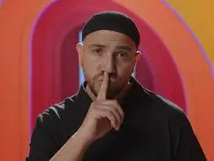 Шокиращи разкрития: Мути излиза с жена след гей скандала!