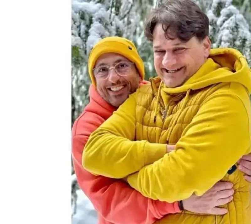 Шокиращ гей скандал: Родители защитават театралната школа!