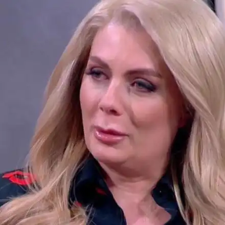 Венета Райкова избяга в Париж след скандала с bTV!