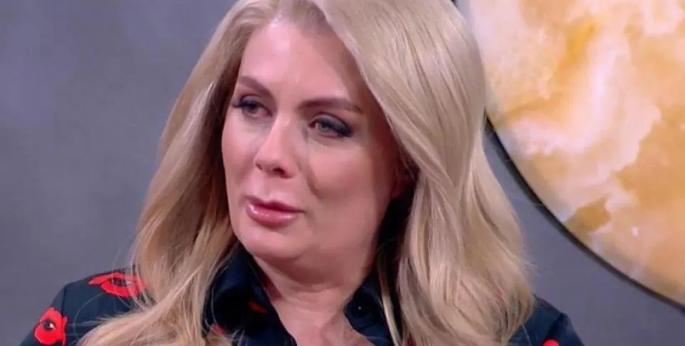 Венета Райкова избяга в Париж след скандала с bTV!