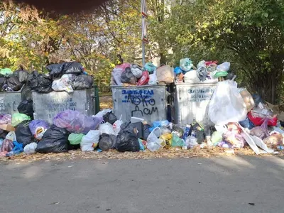 Скандал в София: Боклук и зарази заплашват жителите!