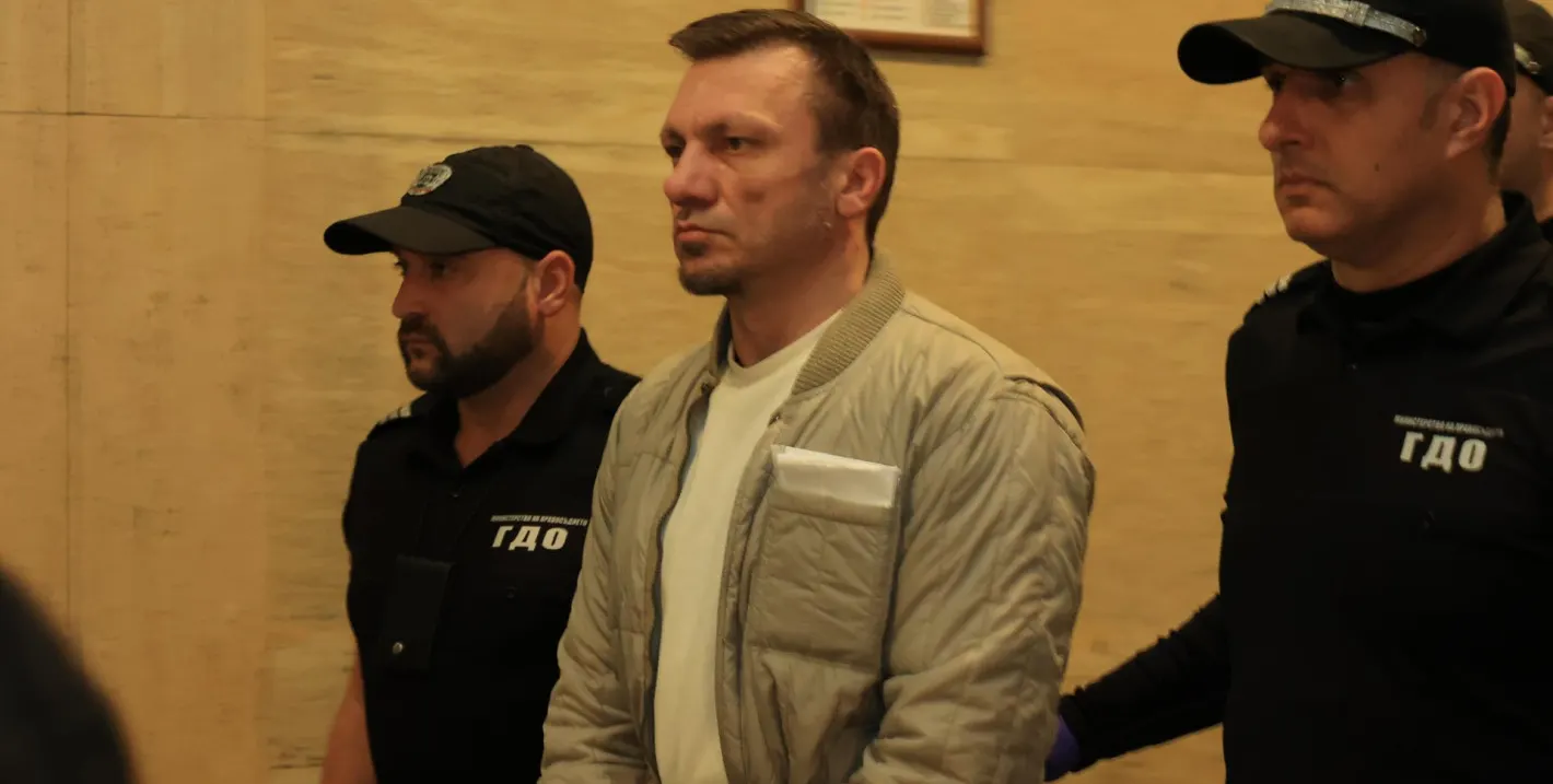 Шокиращ скандал: Задържани звезди в килия за наркотици и заплахи!