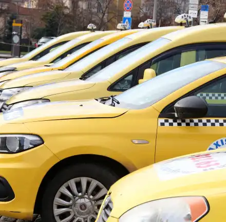 Такситата в София вдигат тарифата от 2026 г.
