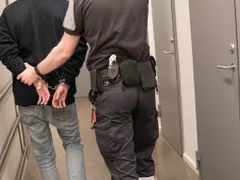 Трима упоиха и ограбиха мъж във Варна. По-късно той бе открит мъртъв