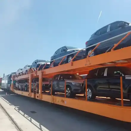 Шок! Украинците купуват коли на безценица, а вие?