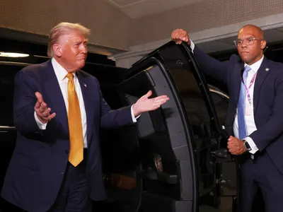 Тръмп в Япония: Скандални сделки и шокиращи разкрития!