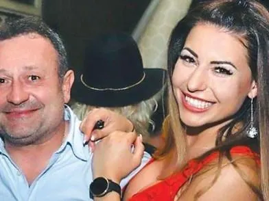 Шокиращата любов на Рачков: Щедрост и амбиции с Виктория!