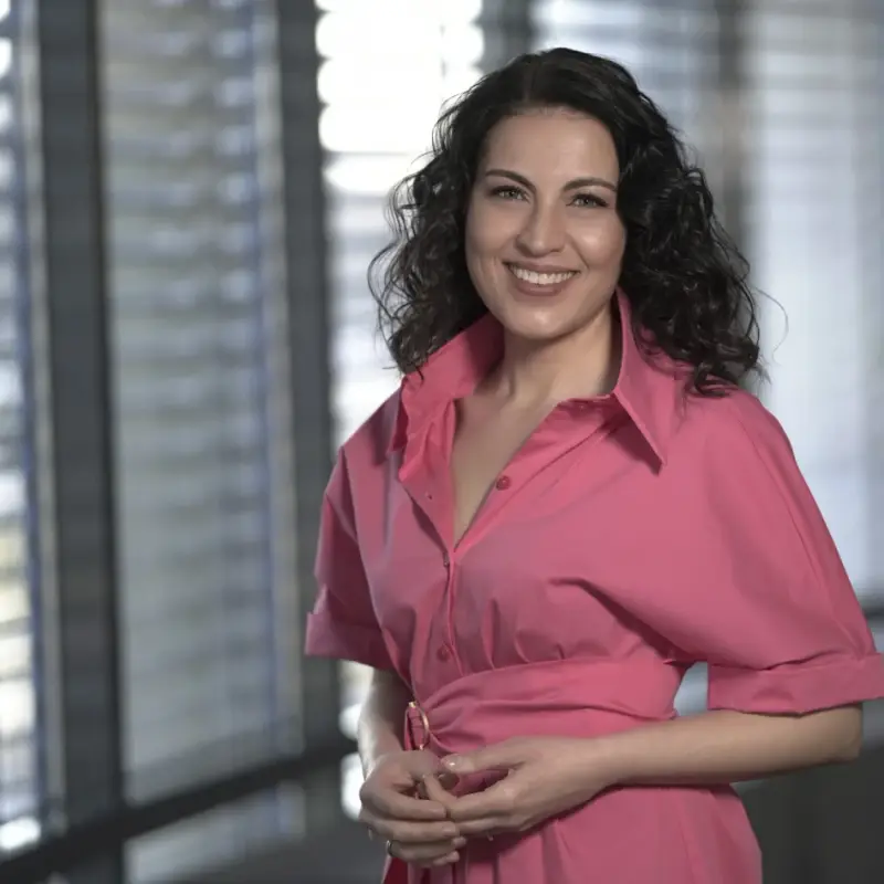 Деси Стоянова се завръща на екран след Нова година - шокиращи новини!