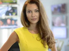 Къде изчезнаха  гърдите на  Никол Станкулова? (СНИМКИ)