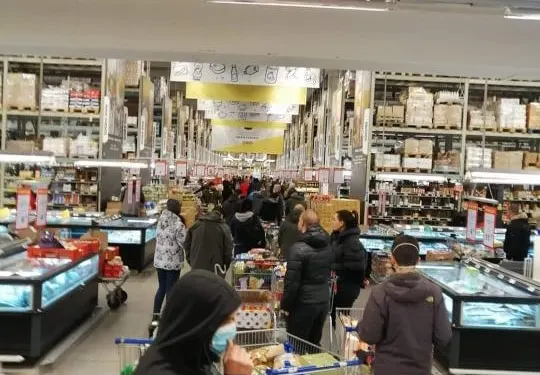 Търгаши! Надценката в хипермаркета е 90%