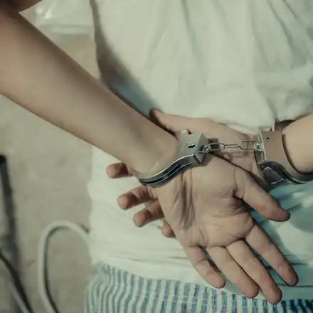 Задържаха заподозрения в убийството на 15-годишния в мол