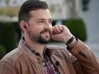 Владимир Зомбори шокира с чистене на боклуци в Красно село!