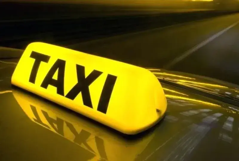 Ужас в София: Таксито стана сцена на грабеж и насилие!